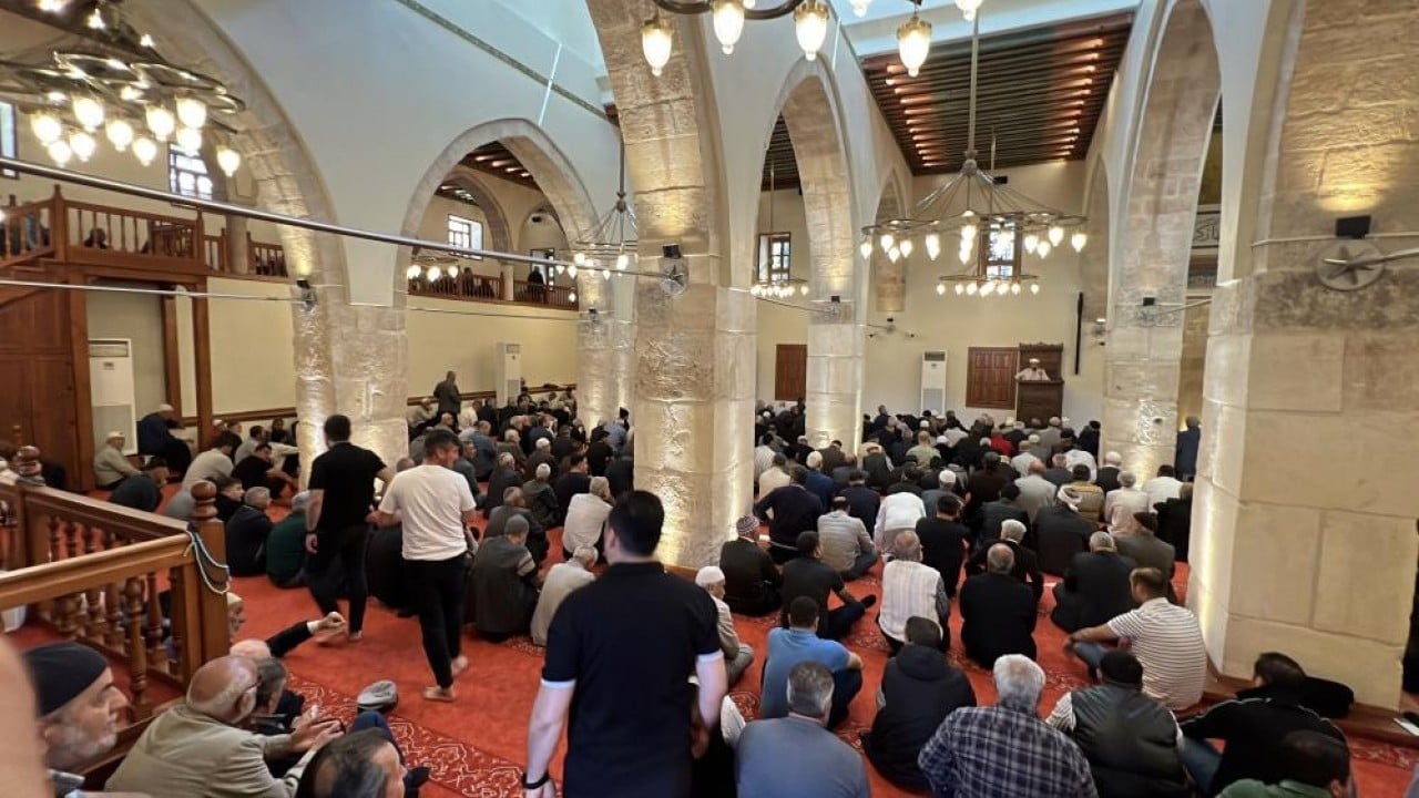 Foto - 6 şubatta büyük hasar almıştı 583 yıllık Ulu Cami'de deprem sonrası ilk cuma