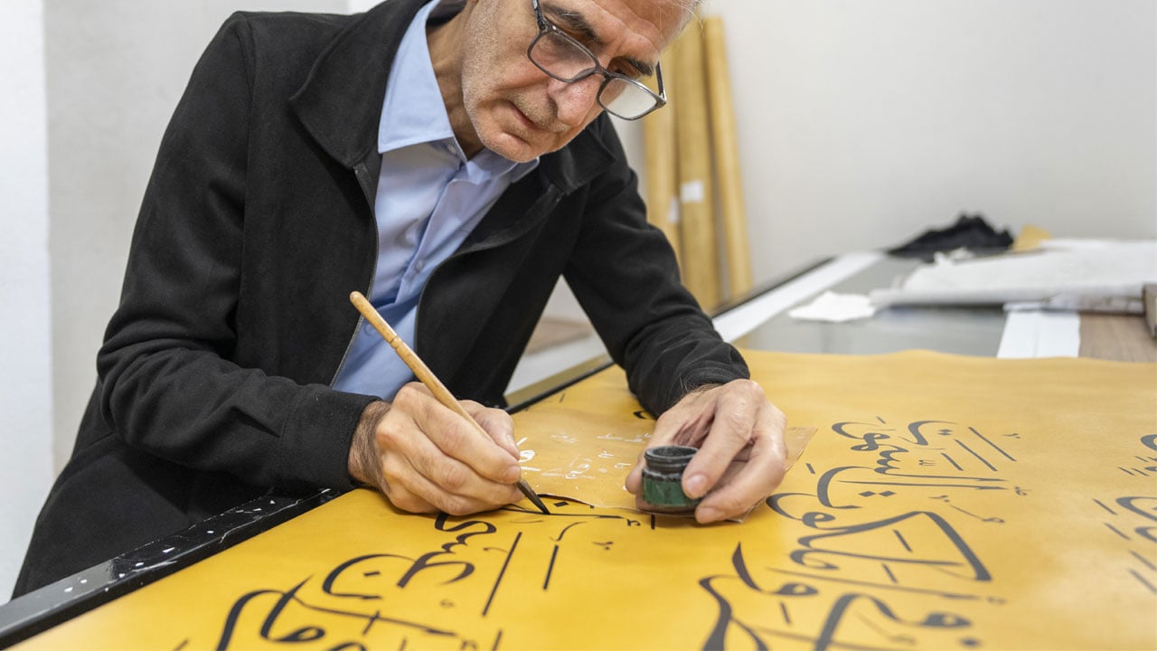 Foto - 6 yıllık sabır, 4 metrelik eser! İşte Dünyanın en büyük el yazması Kur’an-ı Kerim’i