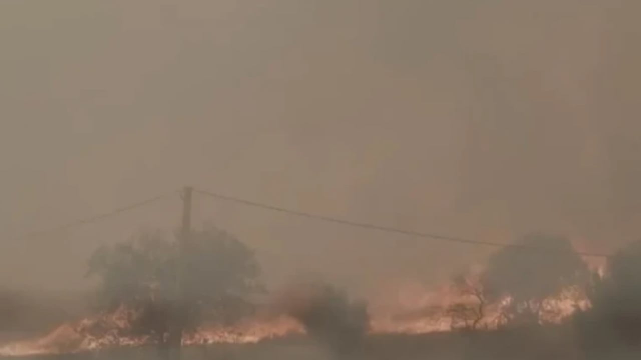 Foto - 60 bin kişi tahliye edildi: Ölü ve yaralılar var!