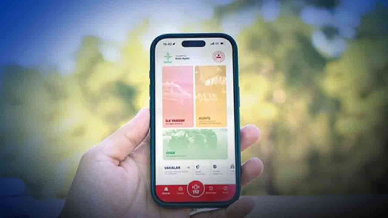 Foto - 600 bin kişi telefonuna indirdi: ‘HAYAT’ta hayat var