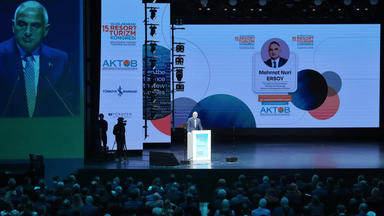 Foto - 64 milyar dolar gelire emin adımlarla gidiyoruz... Türkiye sürdürülebilir turizmde dünya lideri: Bakan Ersoy: Kış sübvanseleri yeniden devrede