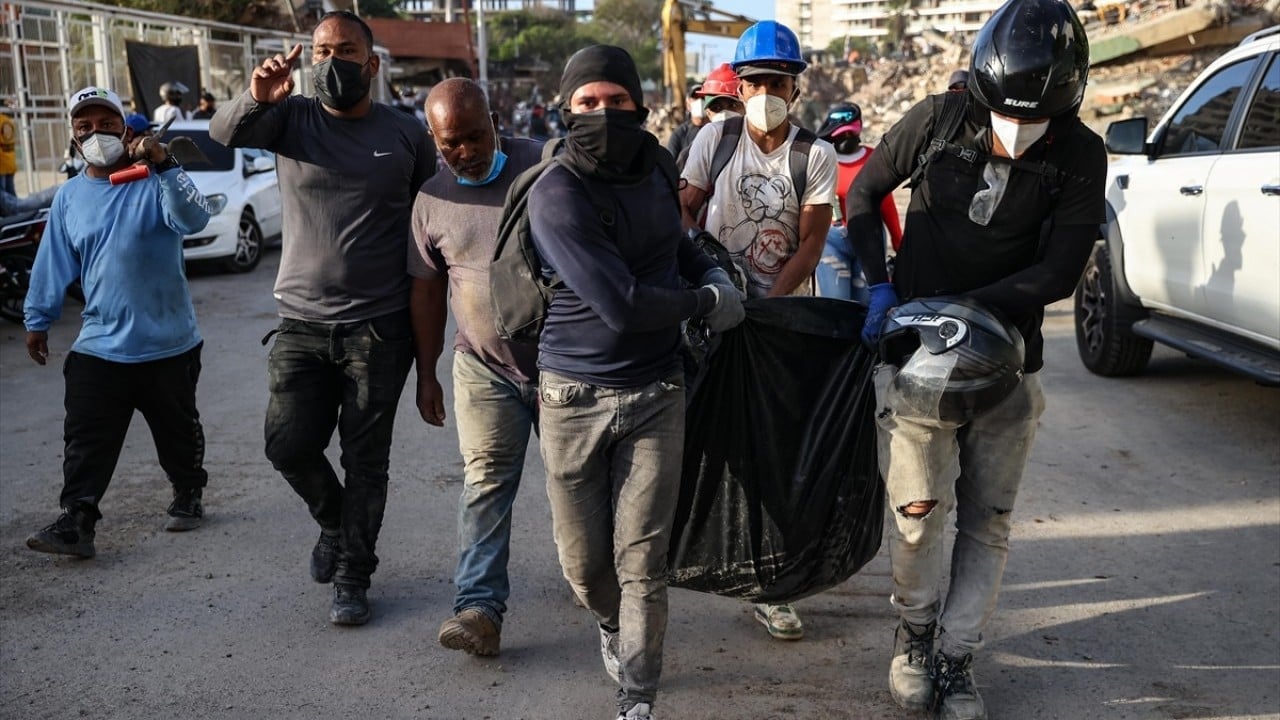 Foto - 7 günlük ulusal yas ilan edildi 2 bin 295 ölü 68 bin kayıp
