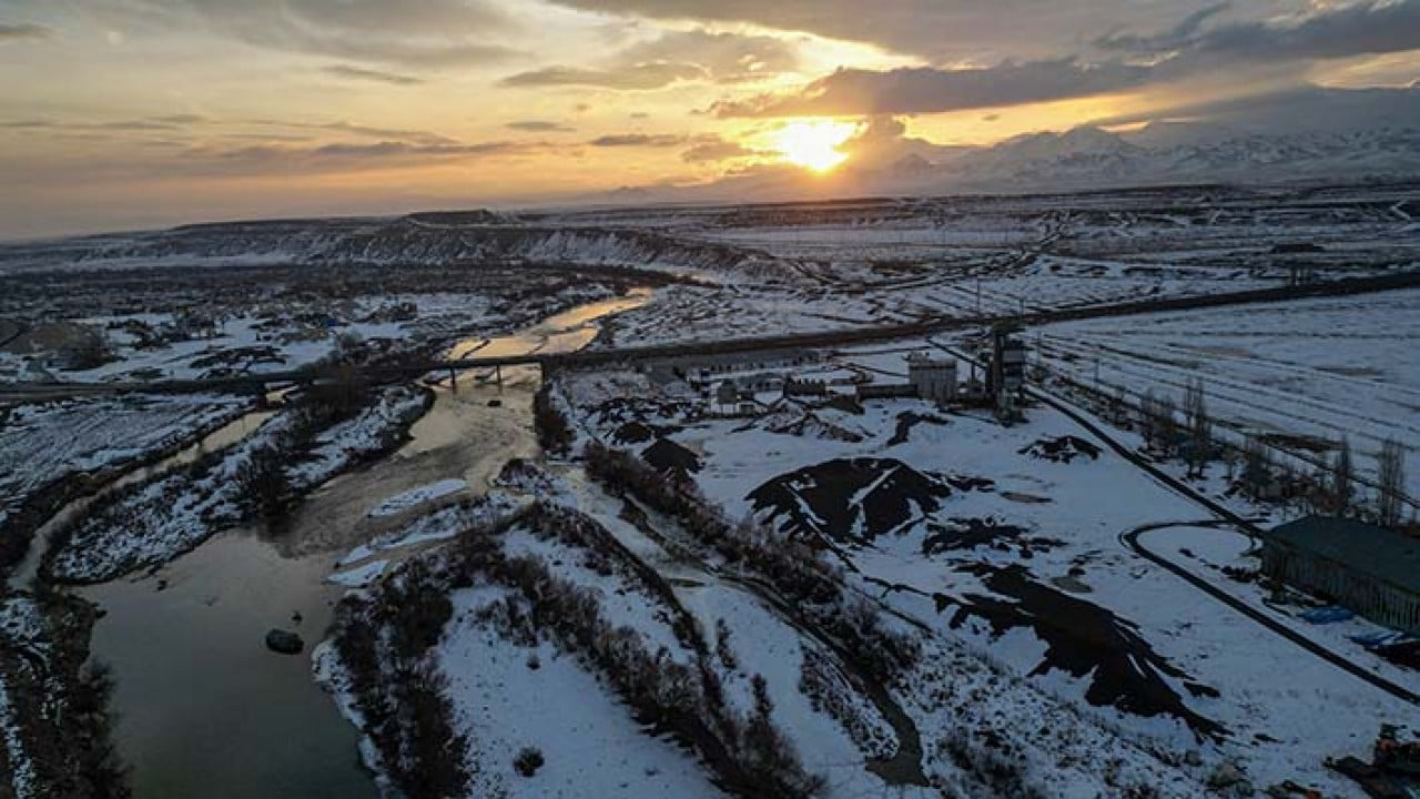 Foto - 728 yıllık tarihi köprüye beyaz çok yakıştı