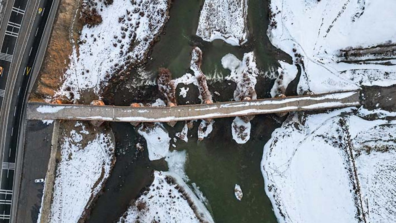 Foto - 728 yıllık tarihi köprüye beyaz çok yakıştı