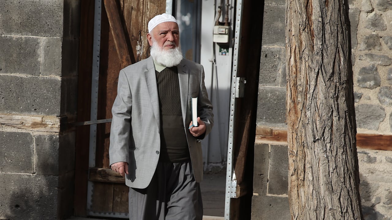 Foto - 75 yaşındaki hafızın gıpta ettiren hikayesi! Yüce Kur'an-ı Kerim aşkı yaş tanımıyor