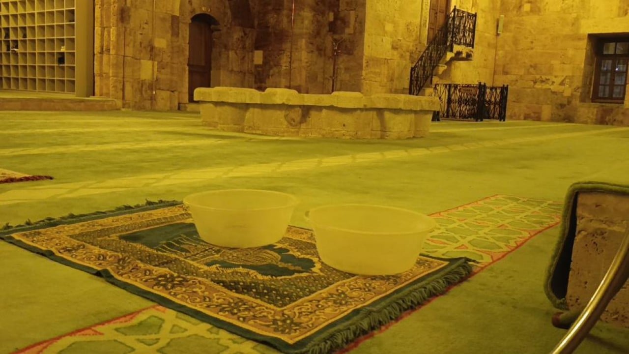 Foto - 750 yıllık medreseye kovalı önlem rezaleti