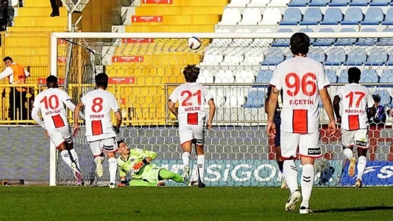 Foto - 8 dakikada 2 penaltı kaçmıştı: O maç için şike soruşturması!