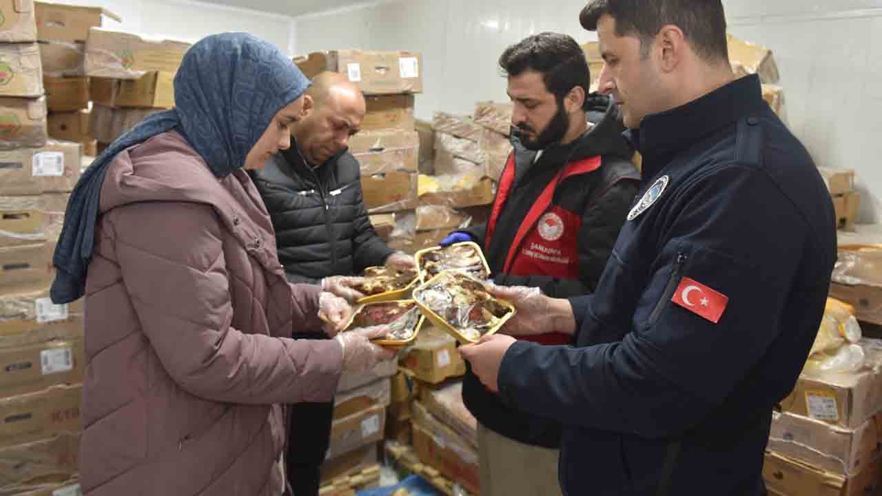 Foto - 8 kamyon taşıdı: 50 ton bozuk eti vatandaşa yedireceklerdi