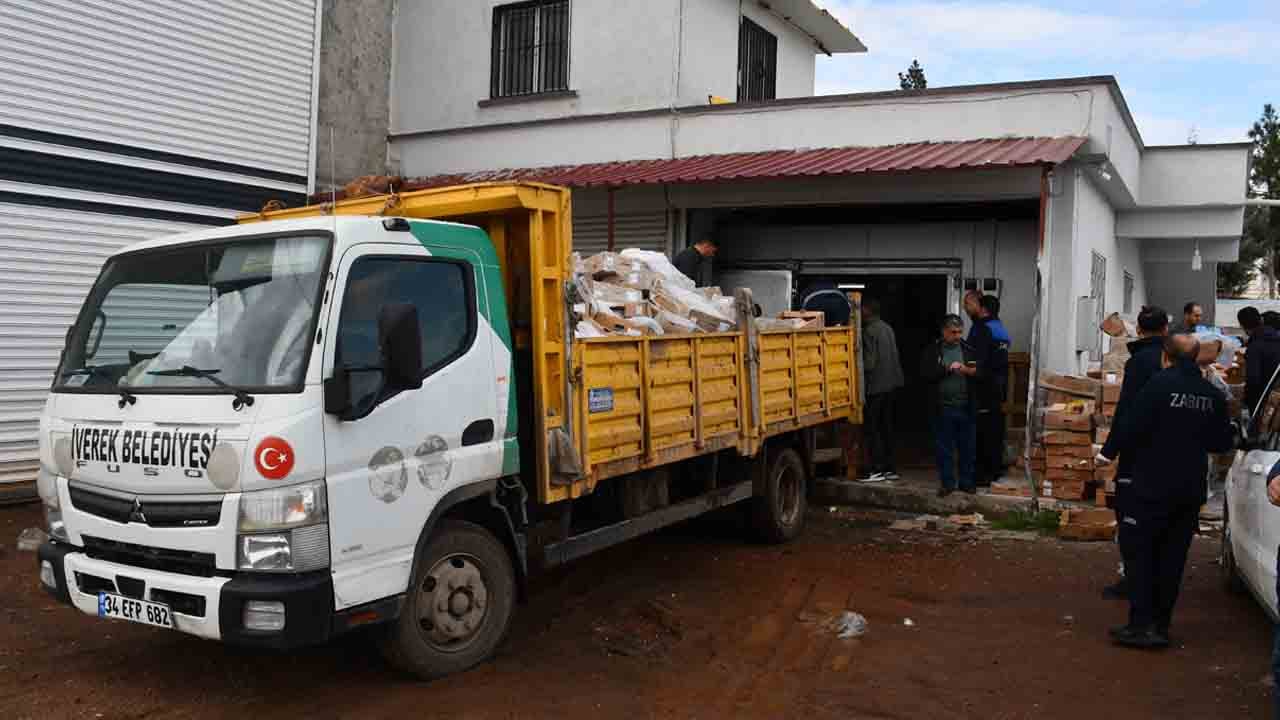 Foto - 8 kamyon taşıdı: 50 ton bozuk eti vatandaşa yedireceklerdi