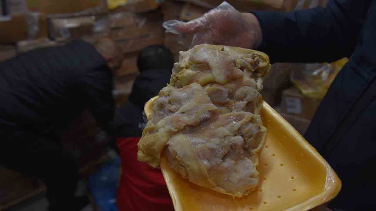 Foto - 8 kamyon taşıdı: 50 ton bozuk eti vatandaşa yedireceklerdi