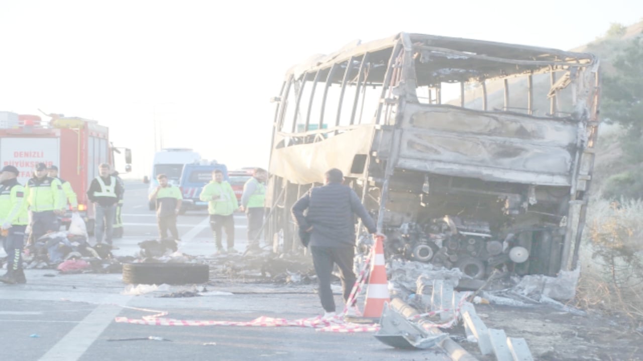 Foto - 8 kişinin yanarak öldüğü otobüs kazasında şoförle ilgili "Yazıklar olsun" dedirten detay