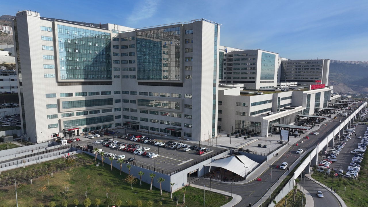 Foto - 8 milyon vatandaş akın etti! Takız CHP’ye rağmen İzmir’e dev sağlık hizmeti