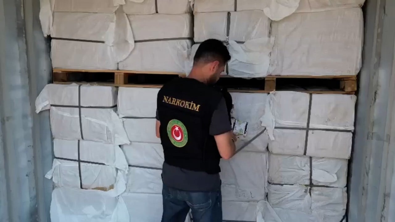 Foto - 8 milyonluk ilaç ve uyuşturucu yakalandı! Mersin ve Ağrı’da kaçakçılara darbe