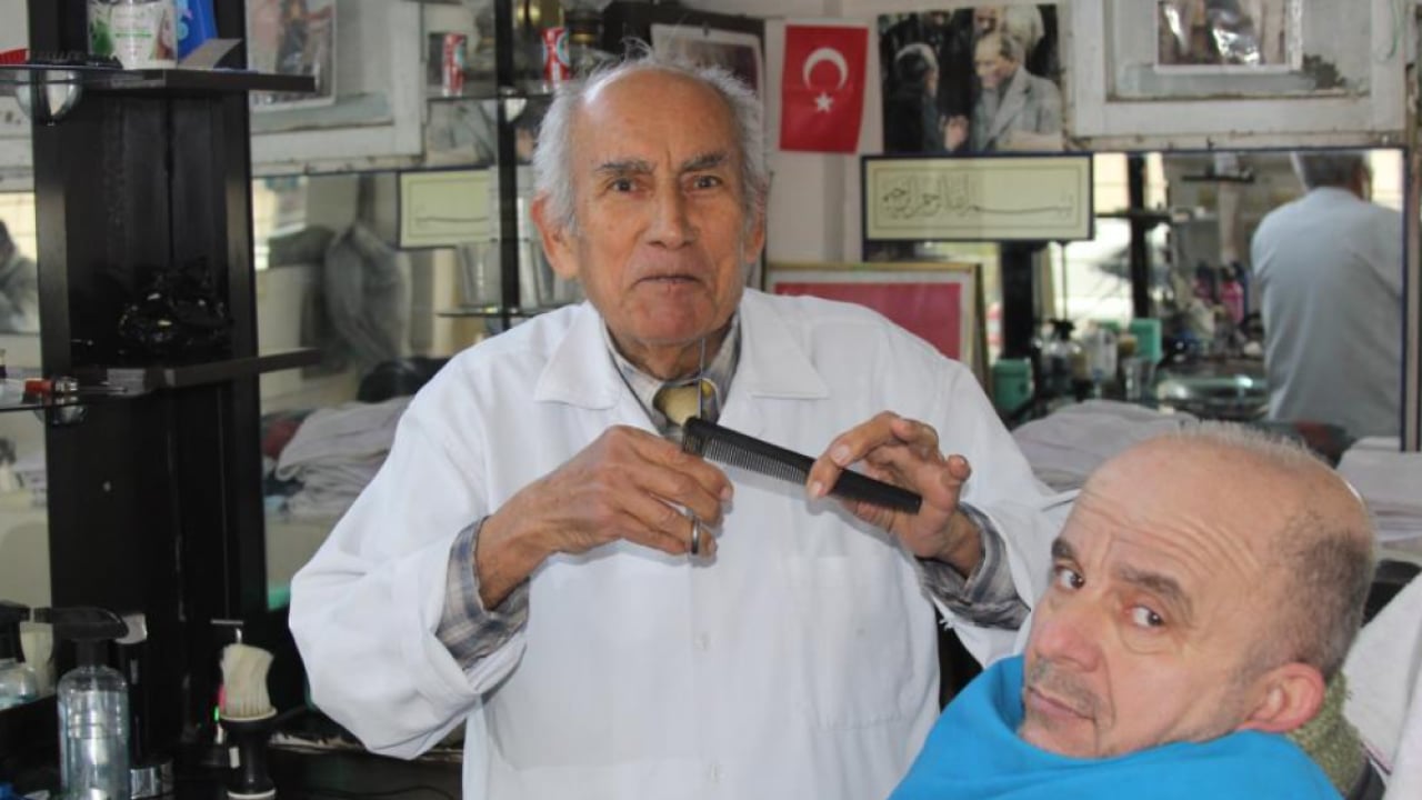 Foto - 80 yaşında 66 yıllık berber görenleri şaşırttı