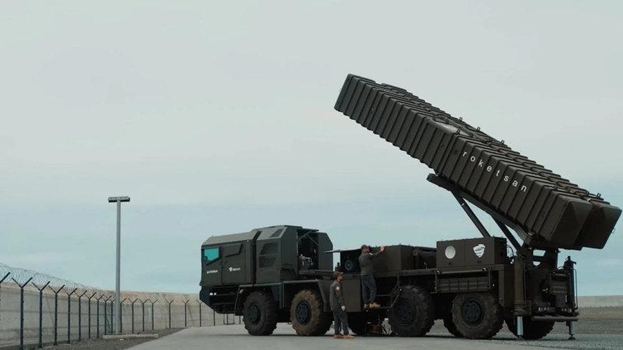 Foto - 800 km menzilli Türk füzesi Yunanistan’ı titretti: "Tüm topraklarımız menzilde" diyerek tutuştular