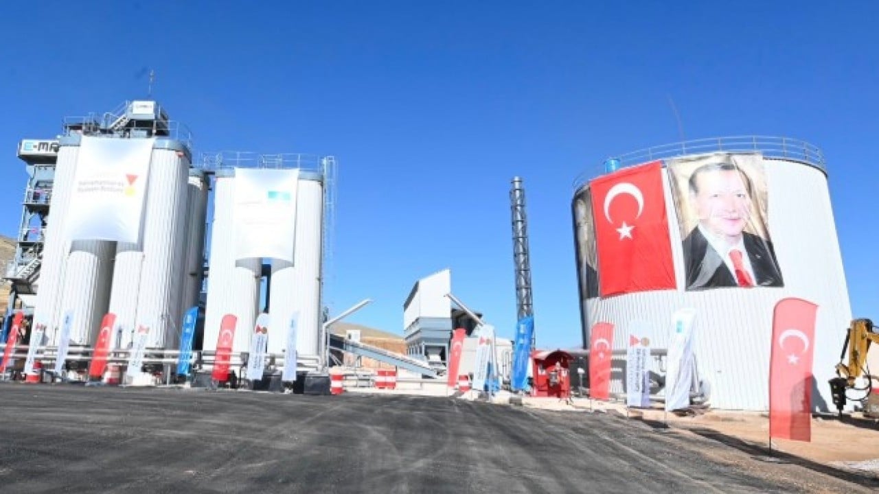 Foto - 800 milyon TL’lik dev yatırım hizmette! Asfalt yollarla bölge ihya olacak