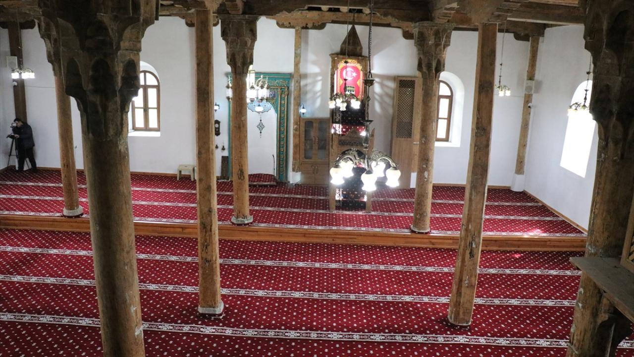 Foto - 800 yıllık Afşar Cami zamana direniyor
