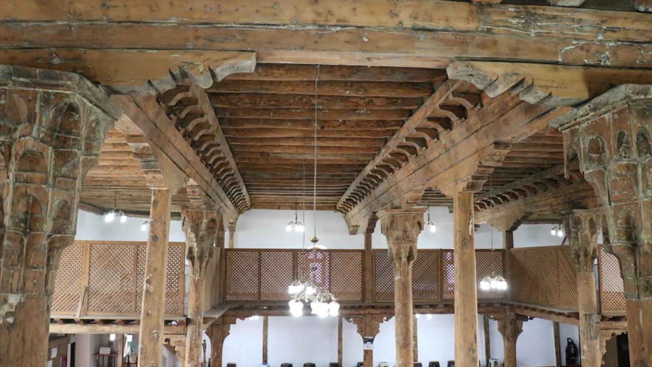 Foto - 800 yıllık Afşar Cami zamana direniyor