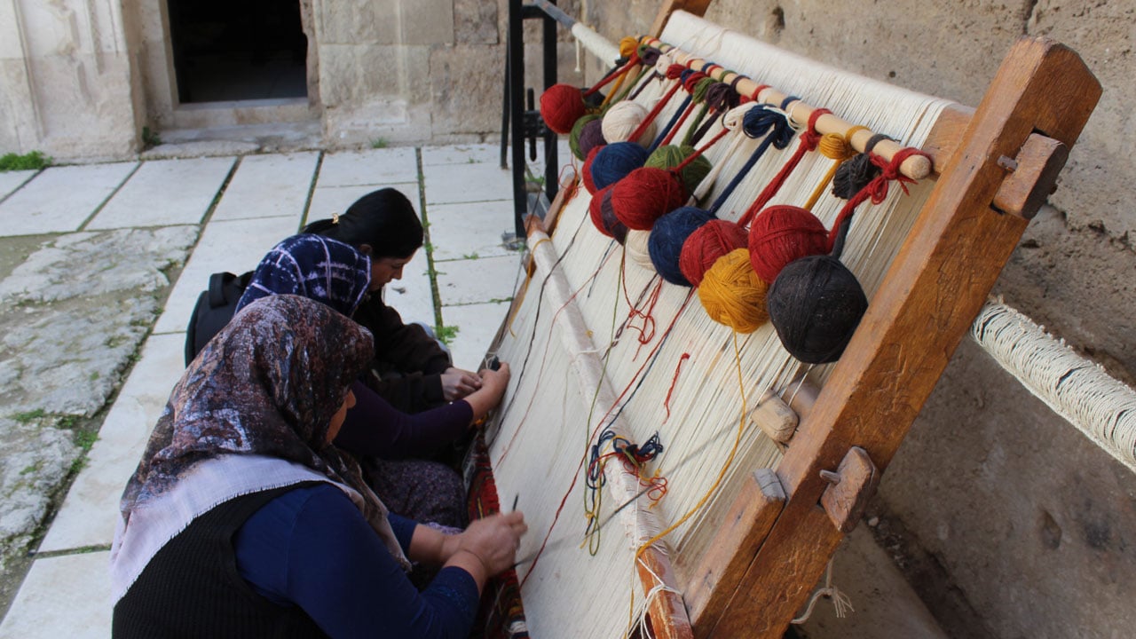 Foto - 800 yıllık Sultanhanı’na yoğun ilgi! Türk dizileri turistlerin rotasını değiştirdi