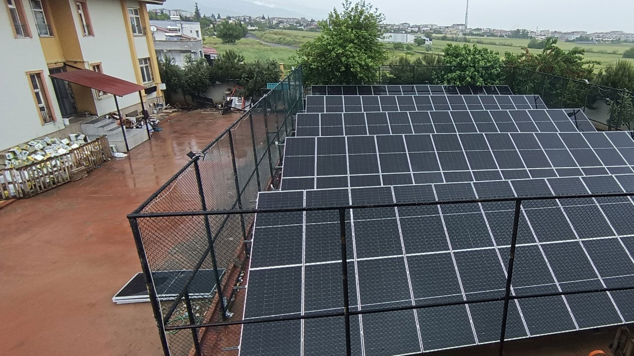 83,3 kilovat enerji elde edildi! Bu okul kendi elektriğini kendi üretiyor
