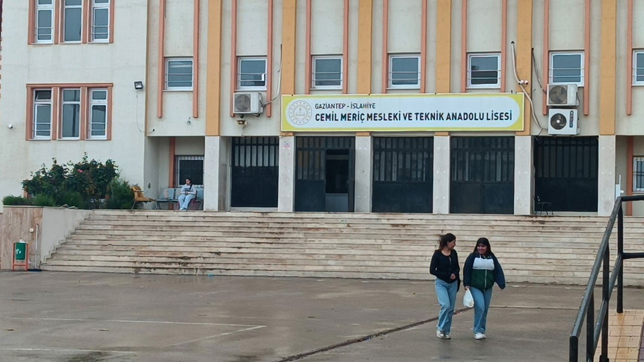 Foto - 83,3 kilovat enerji elde edildi! Bu okul kendi elektriğini kendi üretiyor