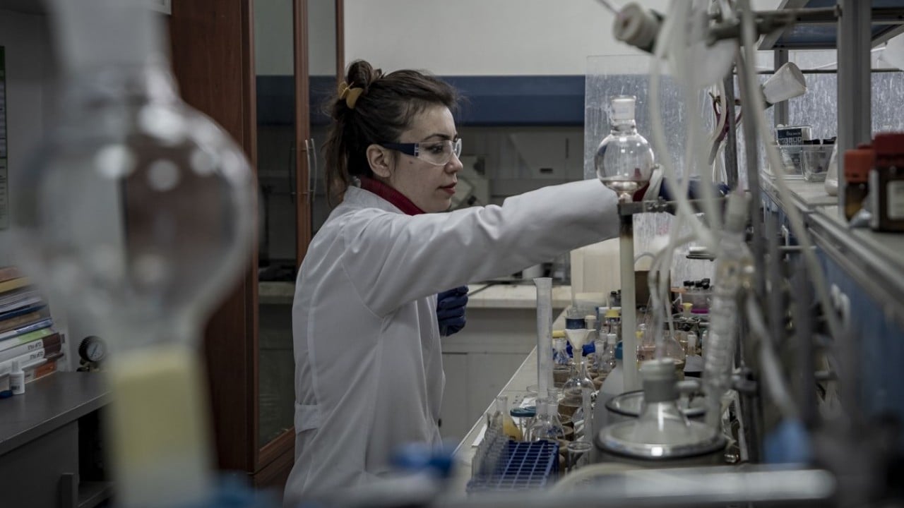 Foto - 88 bilim insanı Erzurum'da ilaç ham maddesi üretiyor