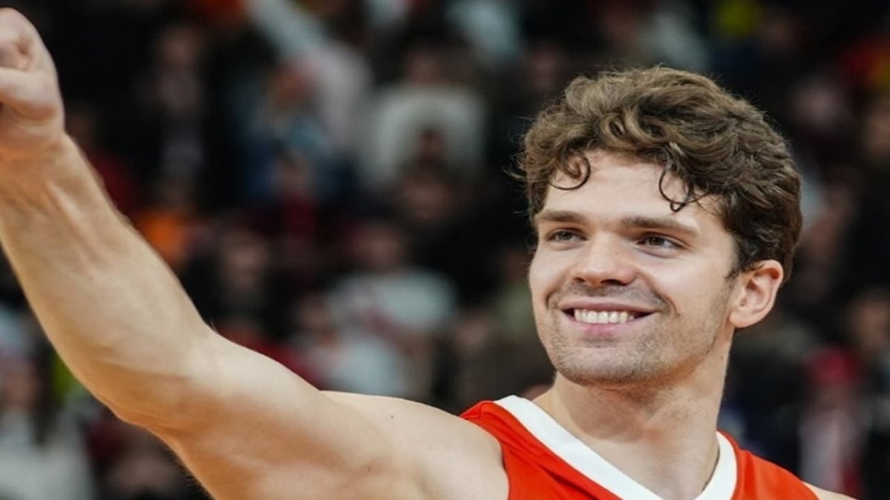 Foto - A Milli Basketbol Takımı’nın yıldız oyuncusu Tarık Biberovic’ten gönülleri fetheden sözler: İdolüm Hazreti Muhammed, yolum Allah’ın yolun