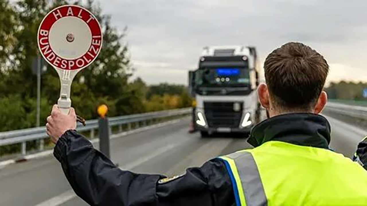 Foto - AB, Berlin’in tek taraflı sınır barikatlarına karşı harekete geçti! İç sınır kontrollerini derhal kaldırın!