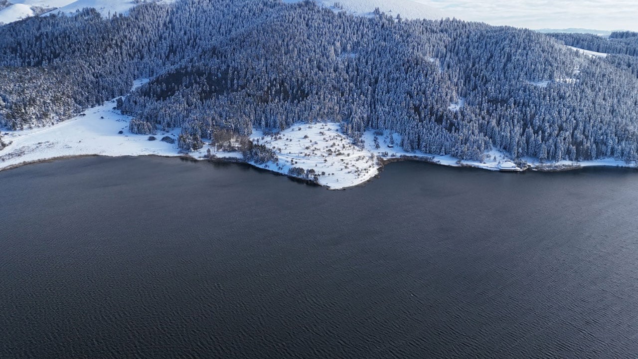 Foto - Abant beyaza gömüldü! Ortaya çıkan manzara hayran bıraktı