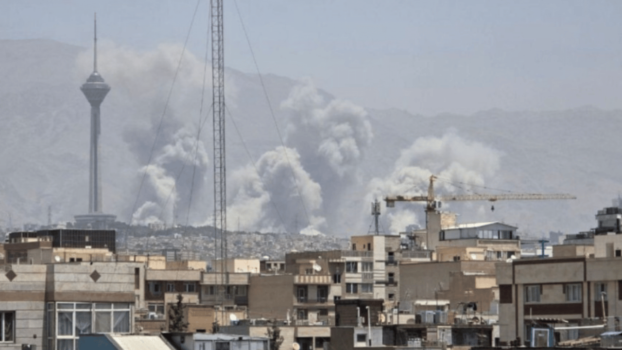 Foto - ABD ağzındaki baklayı çıkardı! İran'daki hedeflerini açık açık söylediler