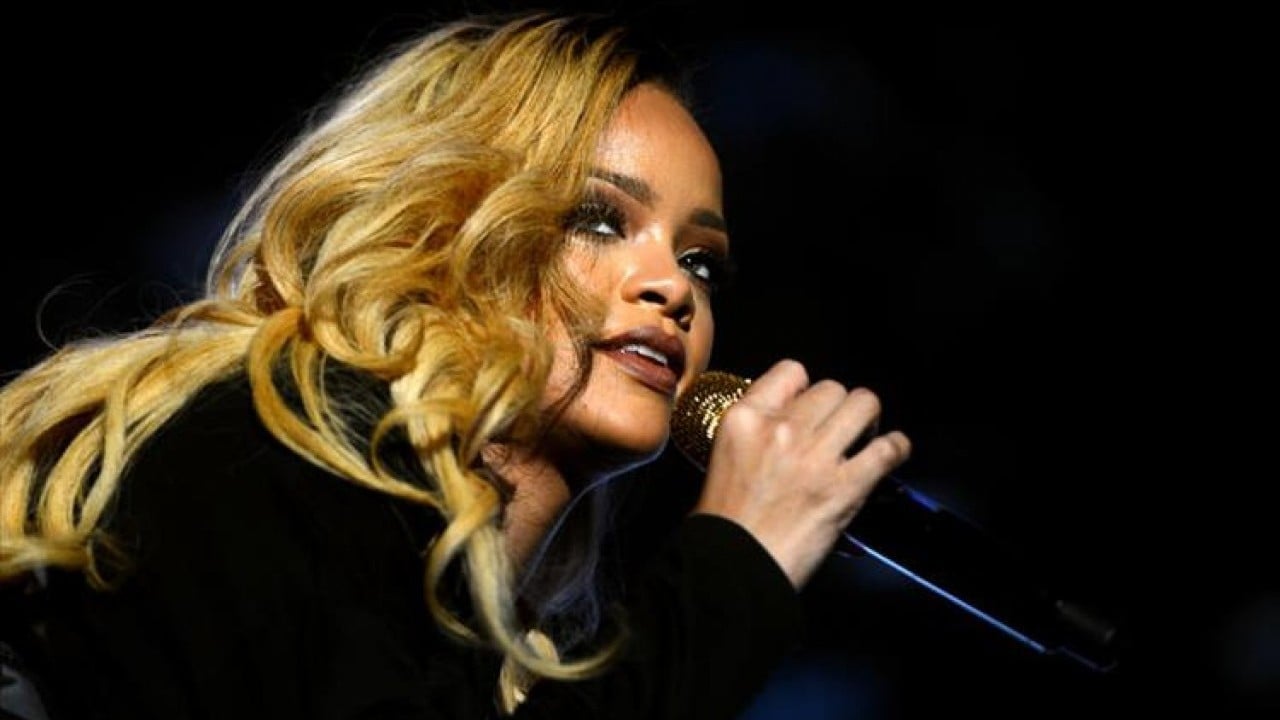 ABD diken üstünde! Ünlü şarkıcının evine silahlı saldırı düzenlendi