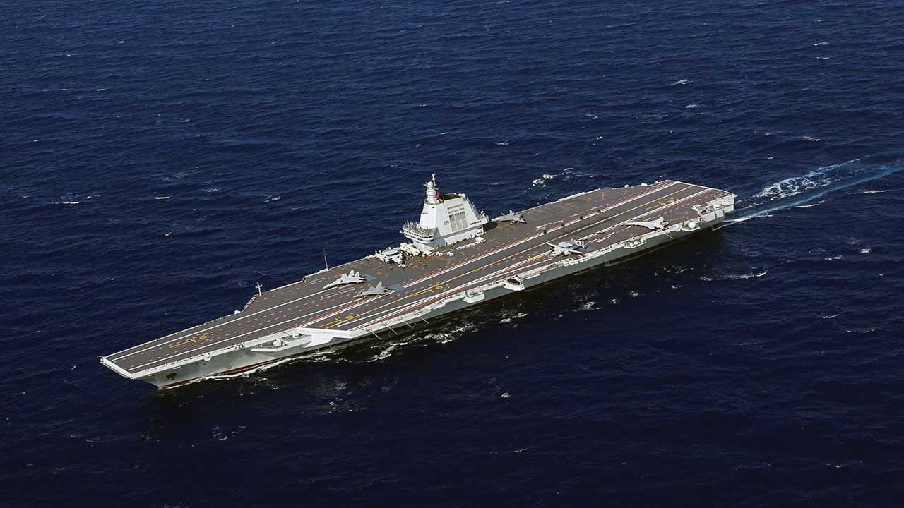 Foto - ABD gemilerine rakip olarak görülüyor! Çin'in yeni süper uçak gemisi kusurlu mu?