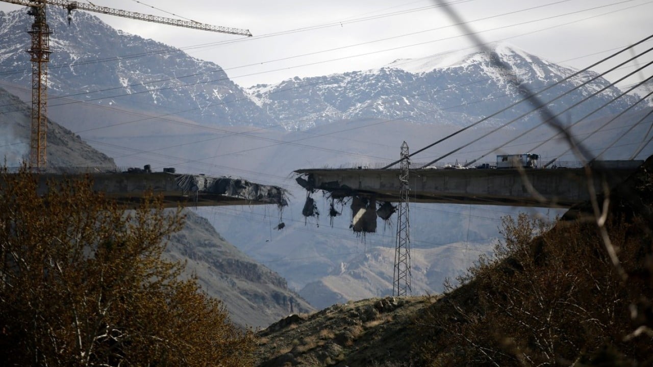 Foto - ABD hava saldırısı düzenlemişti! 8 kişinin öldüğü İran’daki o köprü görüntülendi