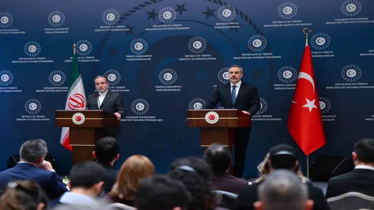 Foto - ABD-İran gerginliğinde Türkiye’den kritik hamle! Bütün dünya, gündem olan gelişmeyi "Tesadüf değil" diyerek duyurdu