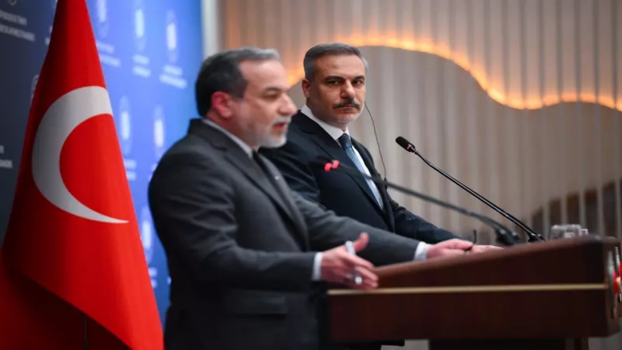 Foto - ABD-İran gerginliğinde Türkiye’den kritik hamle! Bütün dünya, gündem olan gelişmeyi "Tesadüf değil" diyerek duyurdu