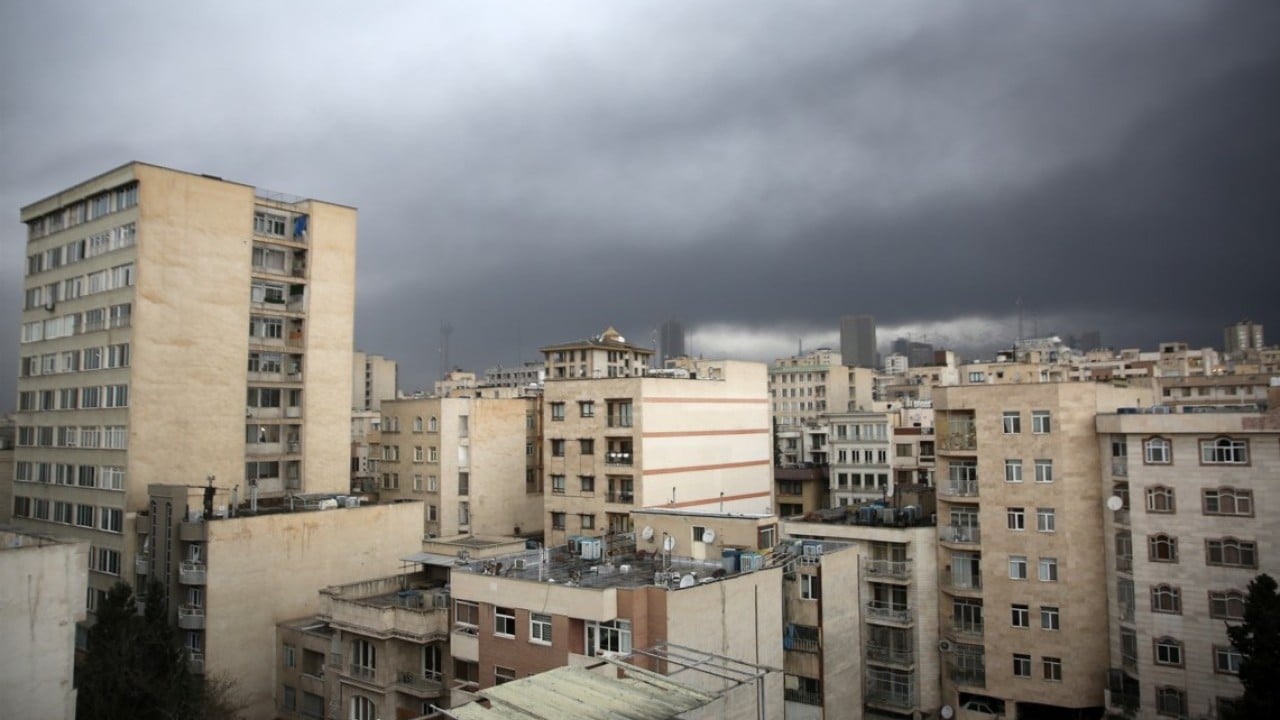Foto - ABD-İsrail petrol depolarını vurdu, Tahran’ı kara bulutlar kapladı
