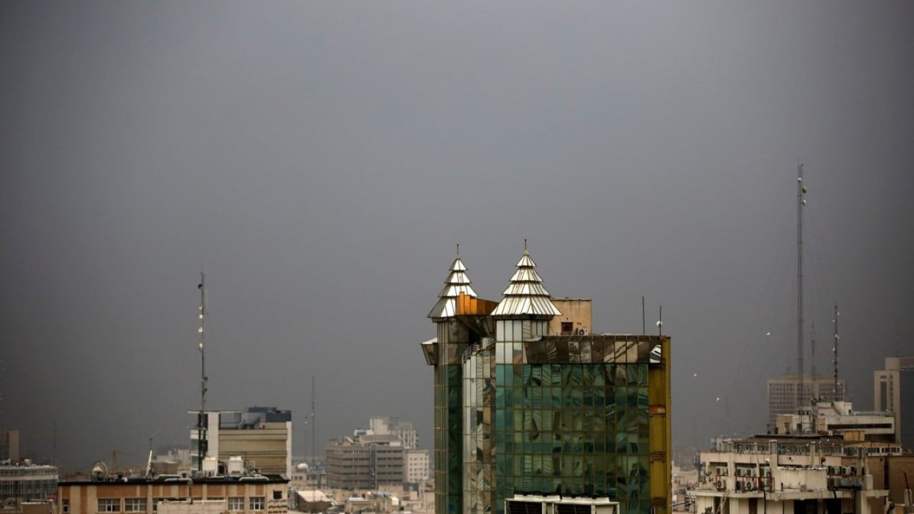 Foto - ABD-İsrail petrol depolarını vurdu, Tahran’ı kara bulutlar kapladı