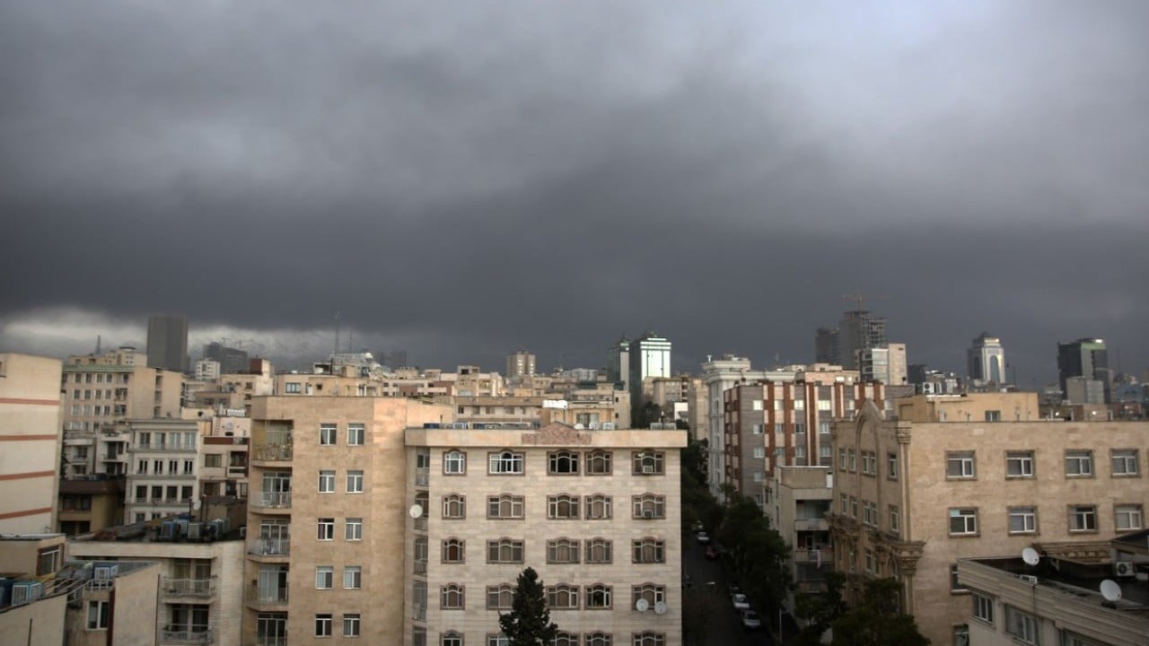 Foto - ABD-İsrail petrol depolarını vurdu, Tahran’ı kara bulutlar kapladı