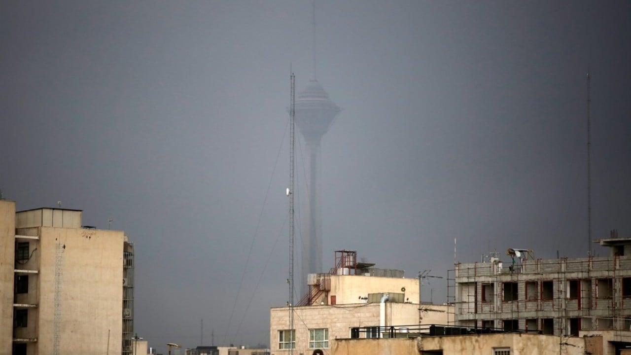 Foto - ABD-İsrail petrol depolarını vurdu, Tahran’ı kara bulutlar kapladı