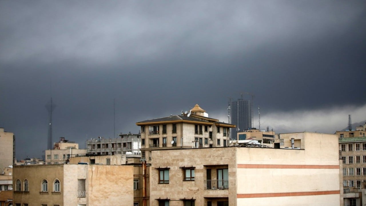 Foto - ABD-İsrail petrol depolarını vurdu, Tahran’ı kara bulutlar kapladı