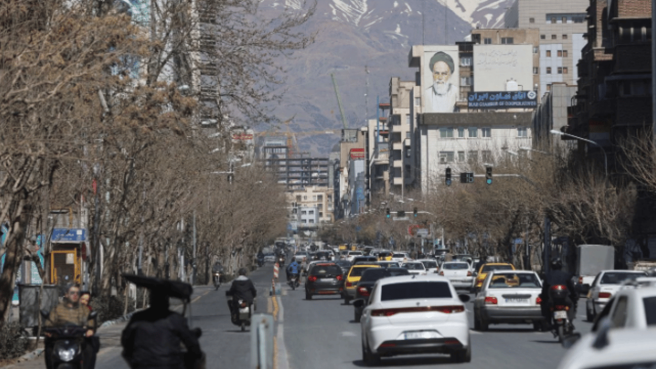 Foto - ABD-İsrail saldırıları devam ediyor! 100 bin kişi Tahran’dan kaçtı