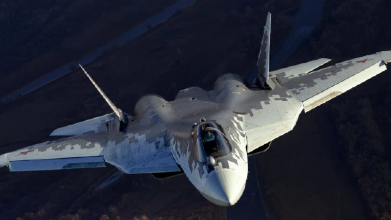 Foto - Rusya sonunda satmaya ikna oldu: 20 adet SU-57 savaş uçağı alacaklar!