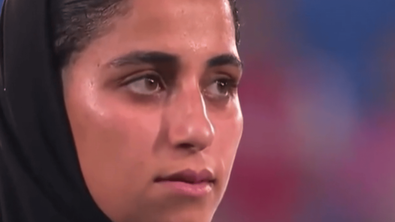 Foto - ABD haklı mı? İranlı kadın futbolcuların hareketi olay oldu!