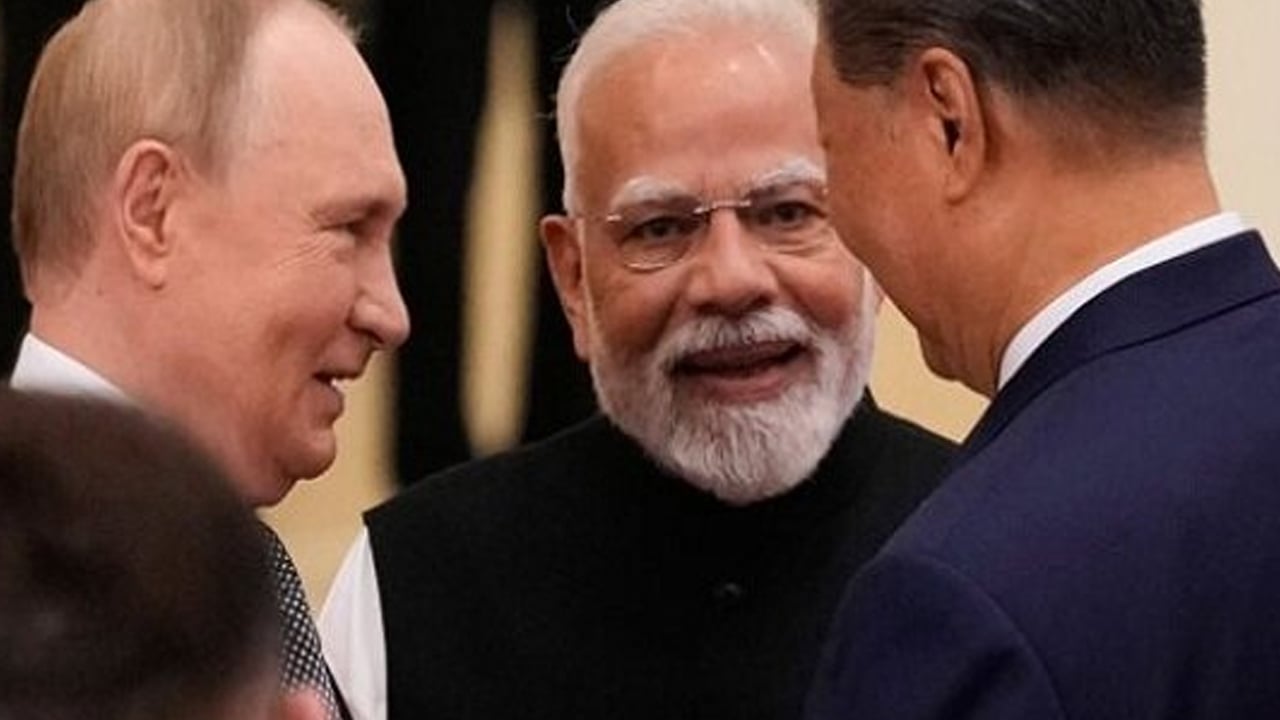 Foto - ABD rusya petrolü üzerinden Hindistan'ı tehdit etti! Trump: Modi Rus petrol ithalatını durdurmazsa...