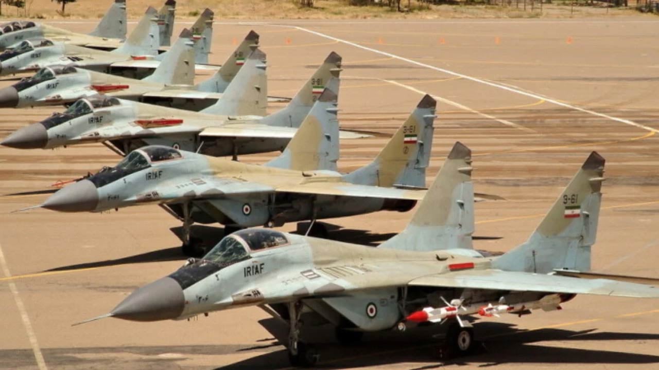 Foto - ABD savaş uçakları bölgeye geliyor! İran’dan hava birliklerine acil çağrı!