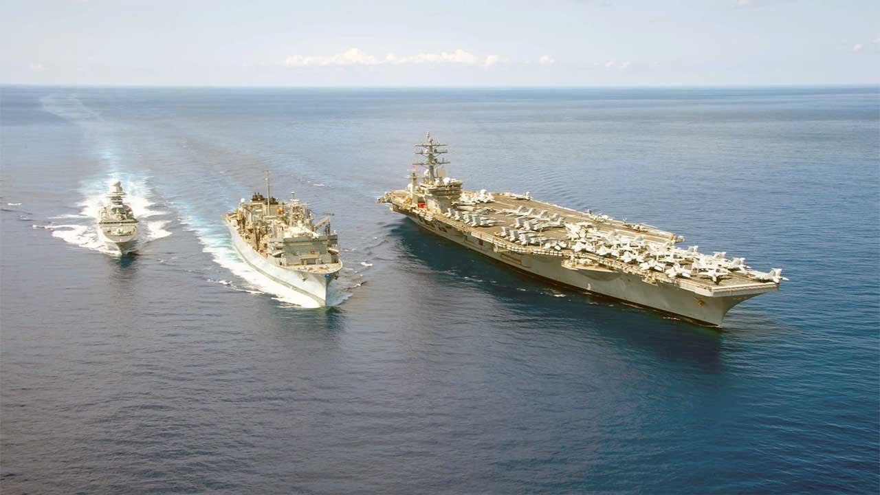 Foto - ABD uçak gemileri tehlikede! Uzman isim uyardı
