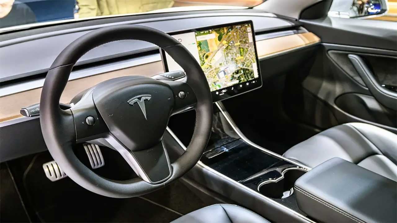 Foto - ABD'de işler kötü gidiyor! Tesla, Apple CarPlay'e sarıldı