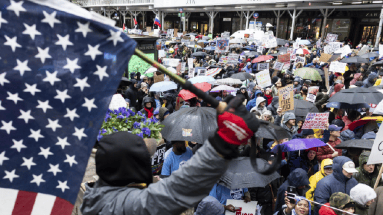 Foto - ABD'de terör devletini çıldırtacak anket! En yakın dostları bile artık güvenmiyor!