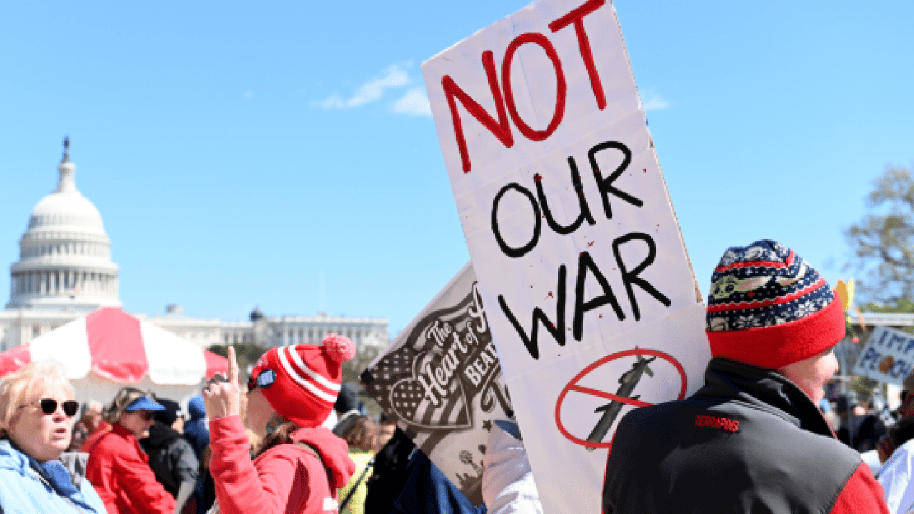 Foto - ABD'de terör devletini çıldırtacak anket! En yakın dostları bile artık güvenmiyor!