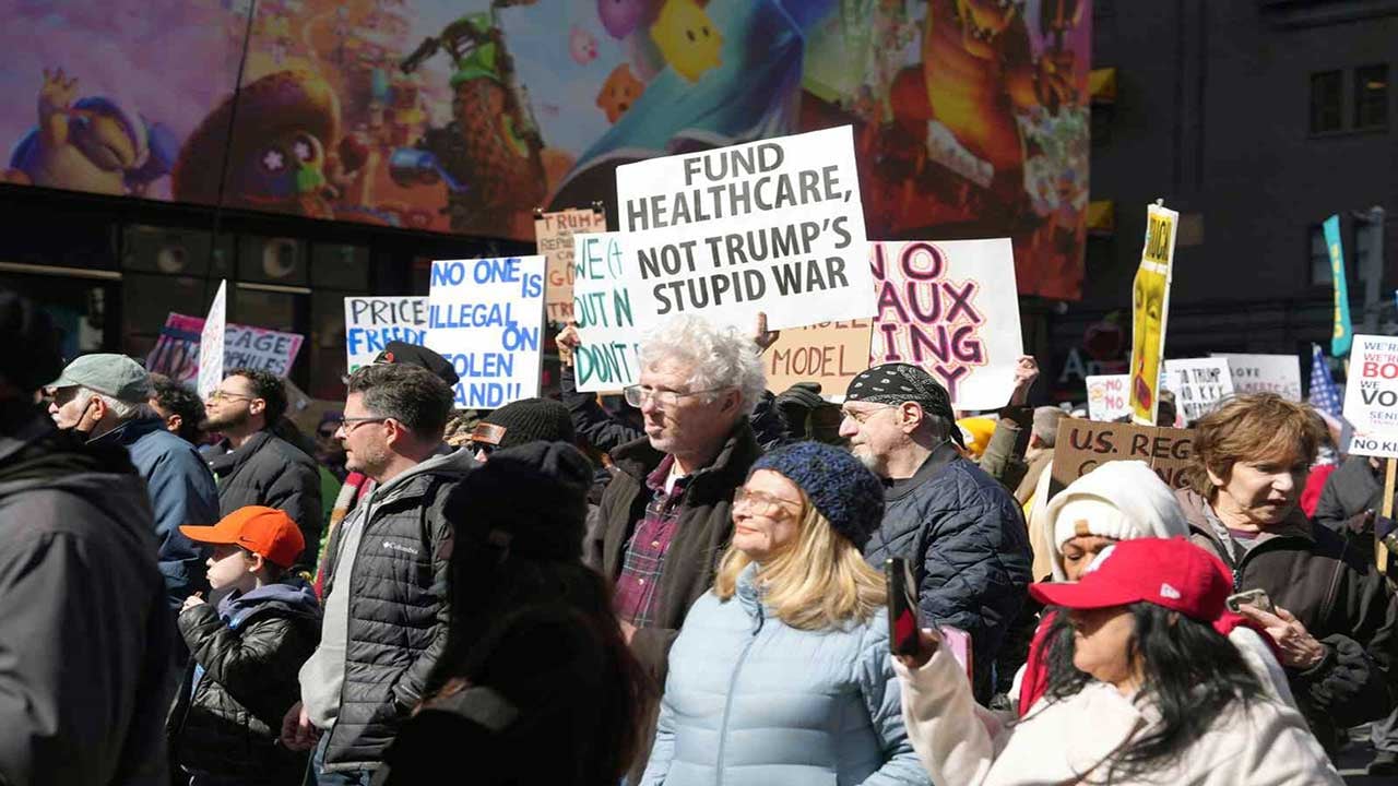 Foto - ABD'de Trump'a büyük öfke! On binlerce kişi yürüdü